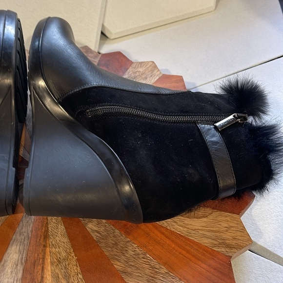 Aquatalia Leather fur trimmed wedge ankle boots size 7 1/2 - Picture 6 of 10